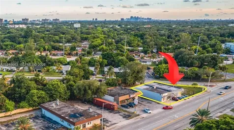 13649 W Dixie Highway North Miami FL 33161