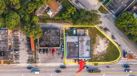 13649 W Dixie Highway North Miami FL 33161