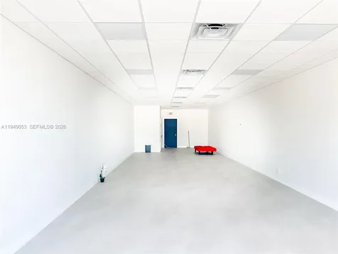 13649 W Dixie Highway North Miami FL 33161