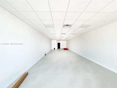 13649 W Dixie Highway North Miami FL 33161
