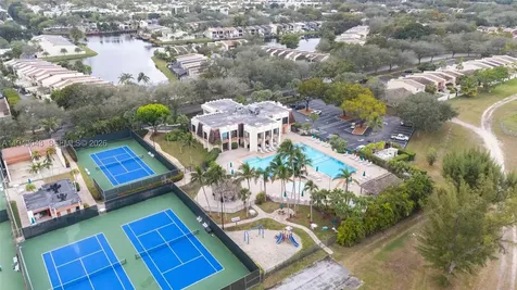 7707 SW 105th Place Miami FL 33173