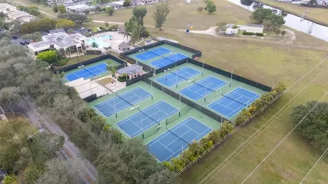 7707 SW 105th Place Miami FL 33173
