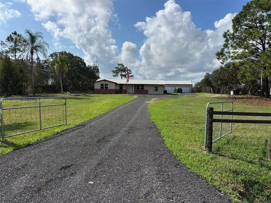 3709 Grand Concuorse Sebring FL 33875
