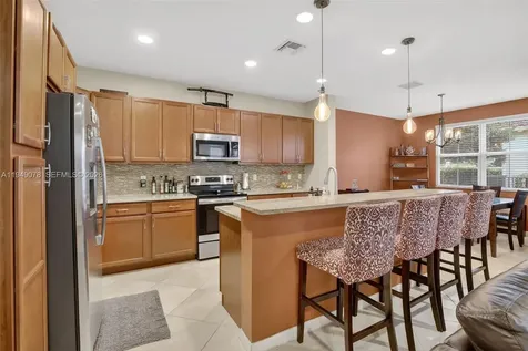 5208 Falcon Trail Davie FL 33314