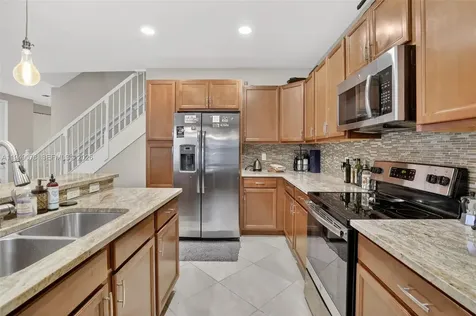 5208 Falcon Trail Davie FL 33314