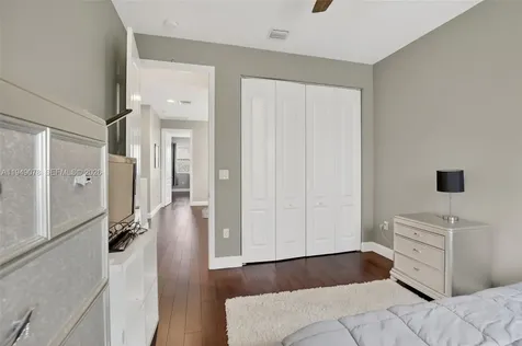 5208 Falcon Trail Davie FL 33314