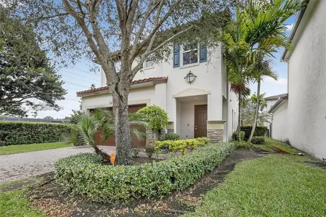 5208 Falcon Trail Davie FL 33314