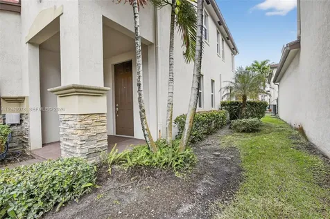 5208 Falcon Trail Davie FL 33314