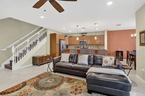 5208 Falcon Trail Davie FL 33314