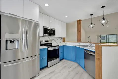 155 Love Crescent Royal Palm Beach FL 33411