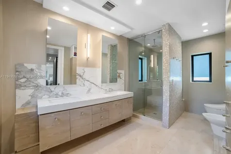 6840 Sunrise Place Coral Gables FL 33133