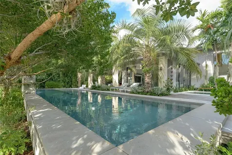 6840 Sunrise Place Coral Gables FL 33133
