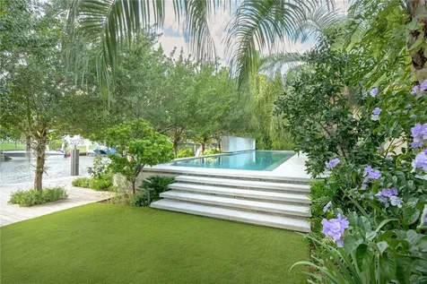 6840 Sunrise Place Coral Gables FL 33133