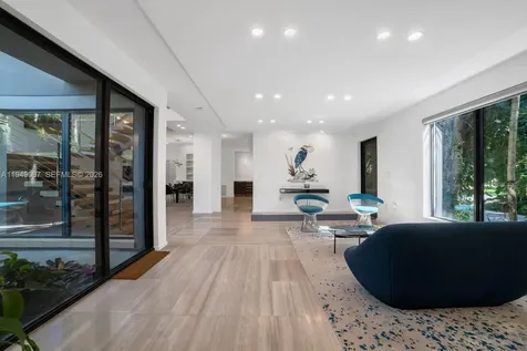 6840 Sunrise Place Coral Gables FL 33133