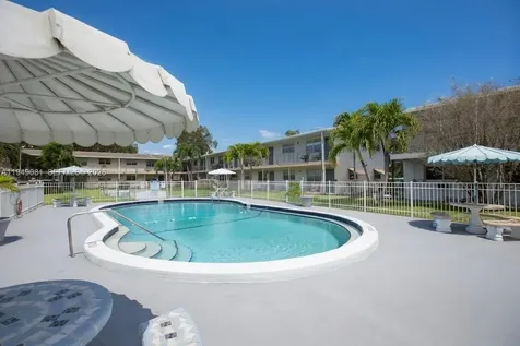 7401 Pines Boulevard Pembroke Pines FL 33024