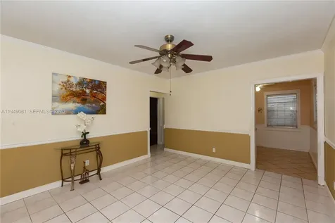 7401 Pines Boulevard Pembroke Pines FL 33024