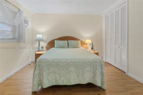 7401 Pines Boulevard Pembroke Pines FL 33024