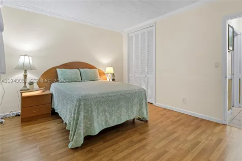 7401 Pines Boulevard Pembroke Pines FL 33024