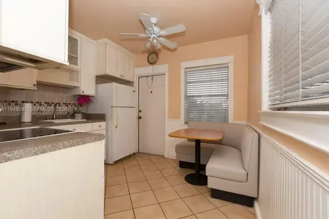 7401 Pines Boulevard Pembroke Pines FL 33024
