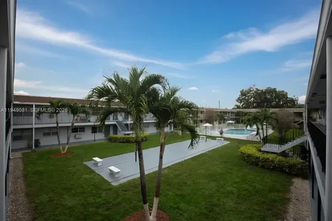 7401 Pines Boulevard Pembroke Pines FL 33024