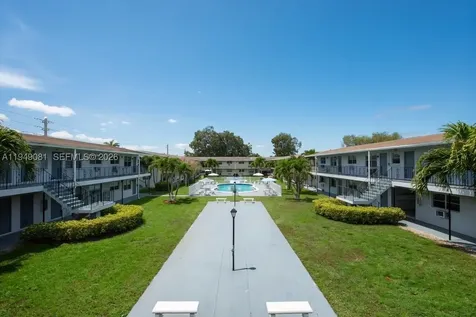 7401 Pines Boulevard Pembroke Pines FL 33024