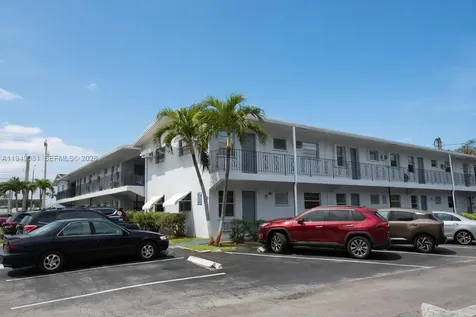 7401 Pines Boulevard Pembroke Pines FL 33024