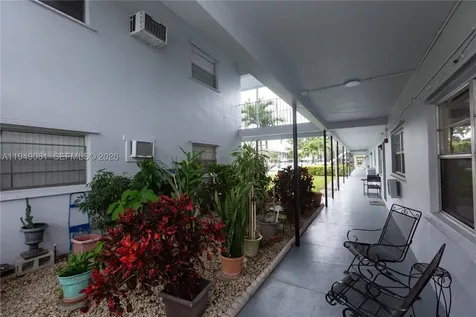 7401 Pines Boulevard Pembroke Pines FL 33024