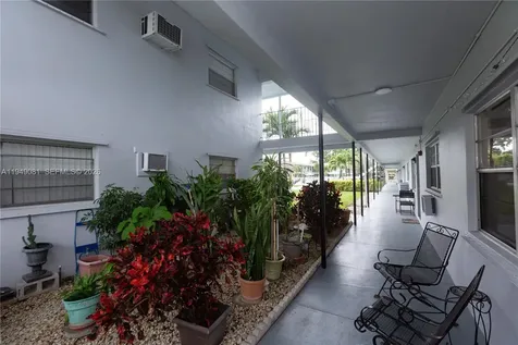 7401 Pines Boulevard Pembroke Pines FL 33024