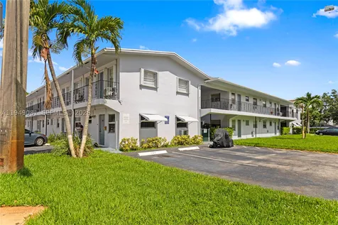 7401 Pines Boulevard Pembroke Pines FL 33024