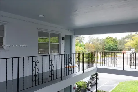 7401 Pines Boulevard Pembroke Pines FL 33024