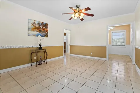 7401 Pines Boulevard Pembroke Pines FL 33024
