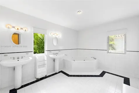 4191 Lybyer Avenue Miami FL 33133