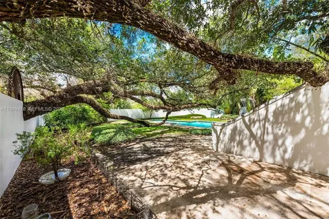 4191 Lybyer Avenue Miami FL 33133