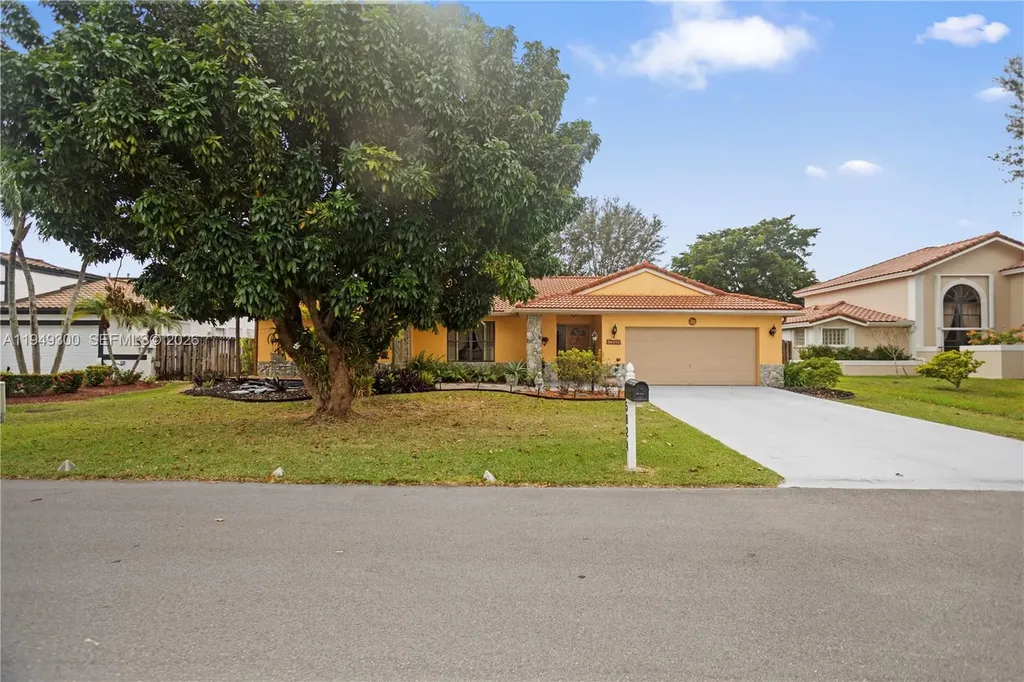 15824 Cotswold Court Davie FL 33331