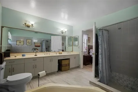 15824 Cotswold Court Davie FL 33331
