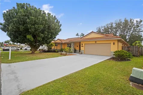 15824 Cotswold Court Davie FL 33331