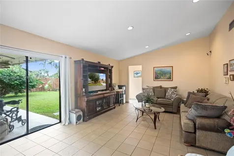 15824 Cotswold Court Davie FL 33331