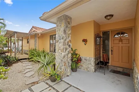 15824 Cotswold Court Davie FL 33331