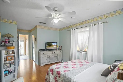 15824 Cotswold Court Davie FL 33331