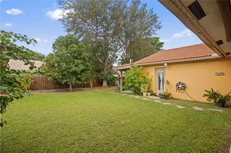 15824 Cotswold Court Davie FL 33331
