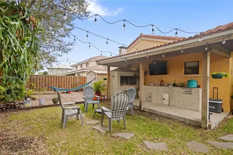 15824 Cotswold Court Davie FL 33331