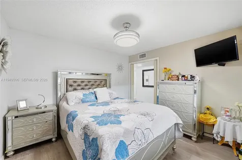 6965 Harding Avenue Miami Beach FL 33141