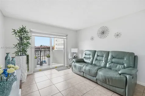 6965 Harding Avenue Miami Beach FL 33141