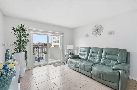 6965 Harding Avenue Miami Beach FL 33141