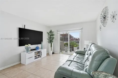 6965 Harding Avenue Miami Beach FL 33141