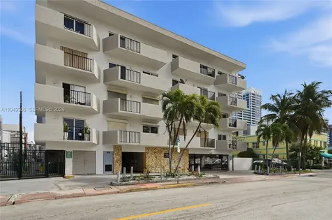 6965 Harding Avenue Miami Beach FL 33141