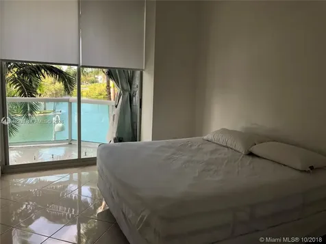 16500 Collins Avenue Sunny Isles Beach FL 33160