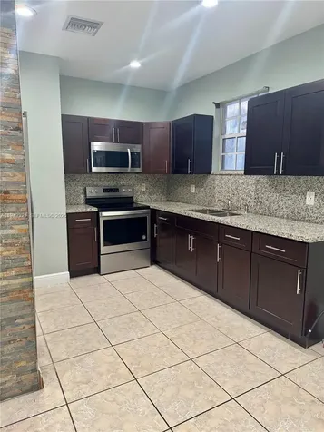 603 NW 97th Street Miami FL 33150