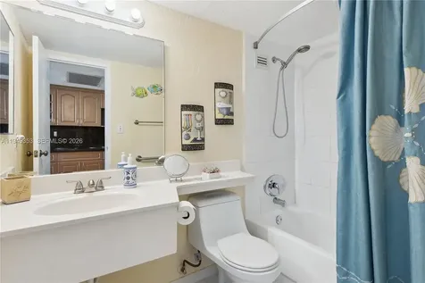 19201 Collins Avenue Sunny Isles Beach FL 33160