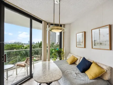 2800 Island Boulevard Aventura FL 33160